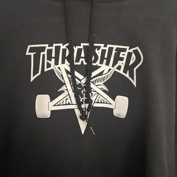COPY - Vintage Thrasher Hoodie, size medium - Picture 2 of 3
